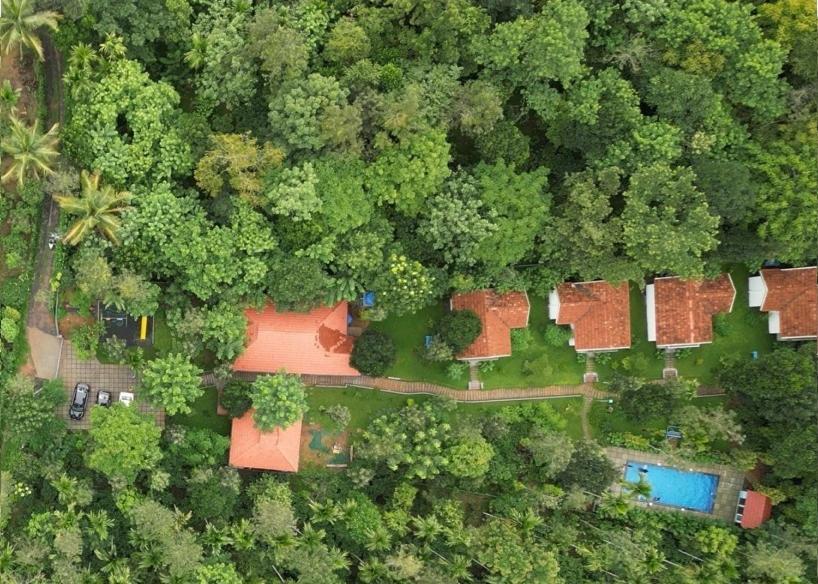 Le Vista Resort Sultan Bathery Exterior photo